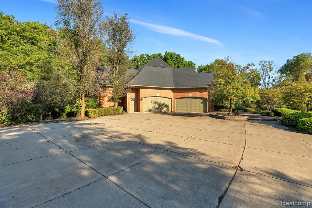 5779 Pinecrest Estates Drive, Ann Arbor, MI 48105 — Photo 59