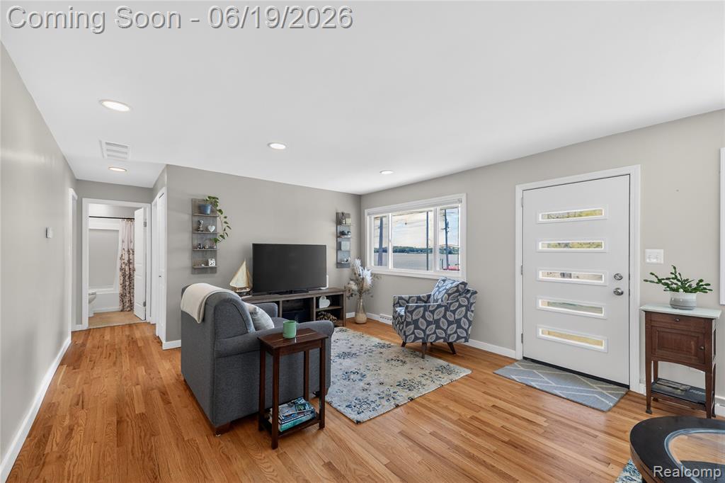 25815 West River Road, Grosse Ile, MI 48138 — Photo 5