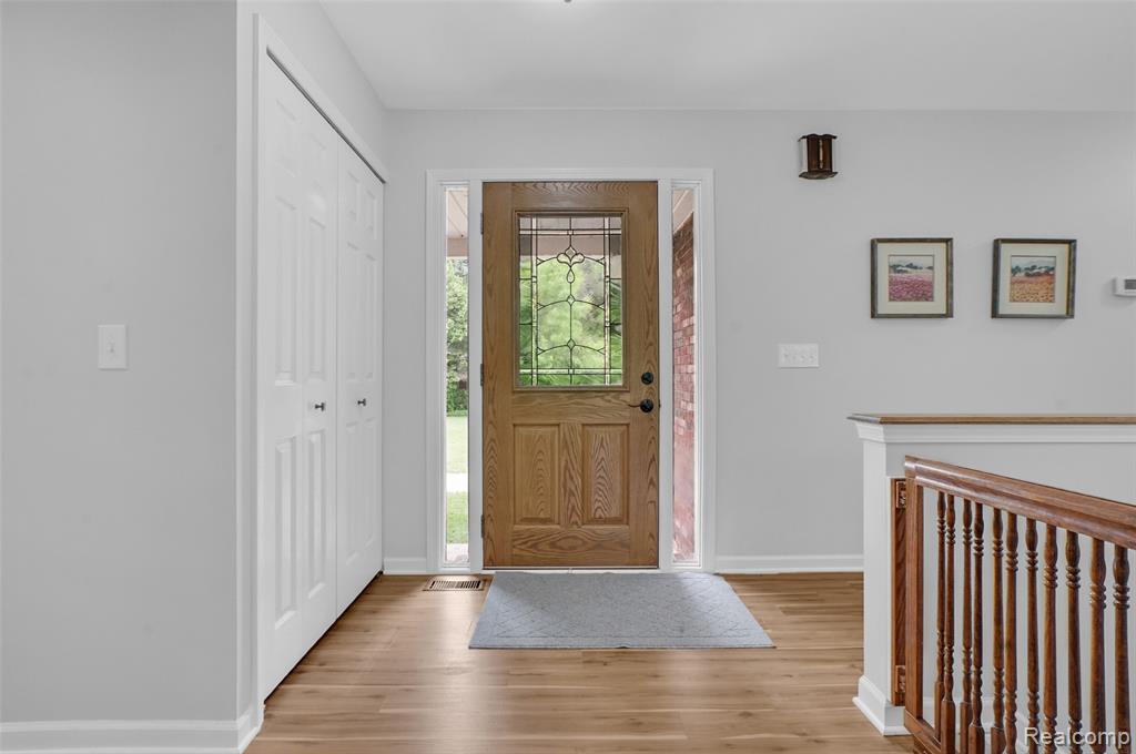 9587 Harmon Lane, South Lyon, MI 48178 — Photo 4