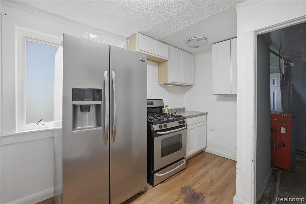 7268 Chalmers Avenue, Warren, MI 48091 — Photo 13