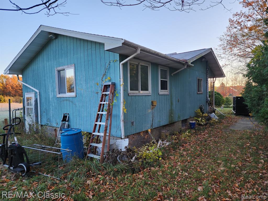 4125 N TIPSICO LAKE Road, Hartland, MI 48353 — Photo 12