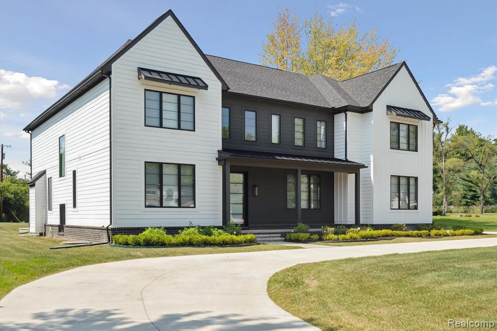 7450 PARKSTONE Lane, Bloomfield Hills, MI 48301 — Photo 3
