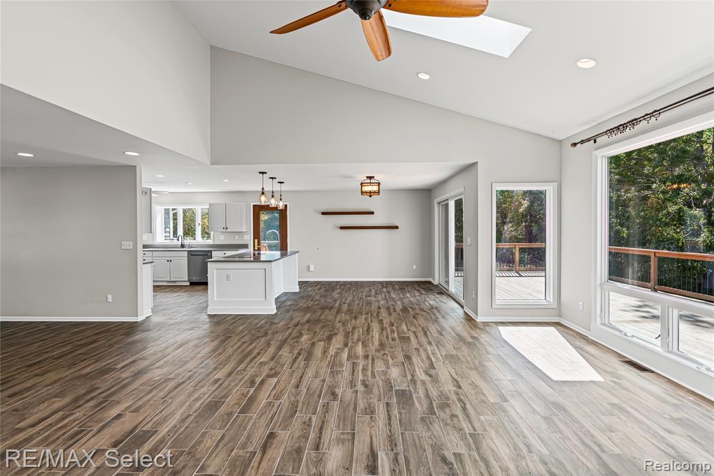 6056 Atlas Road, Grand Blanc, MI 48439 — Photo 9
