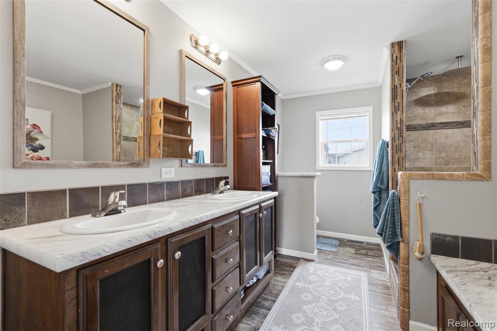 11197 Dogwood Court, South Lyon, MI 48178 — Photo 18
