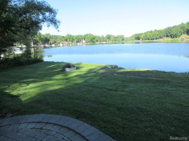 4870 LAKEVIEW Boulevard, Clarkston, MI 48348 — Photo 13