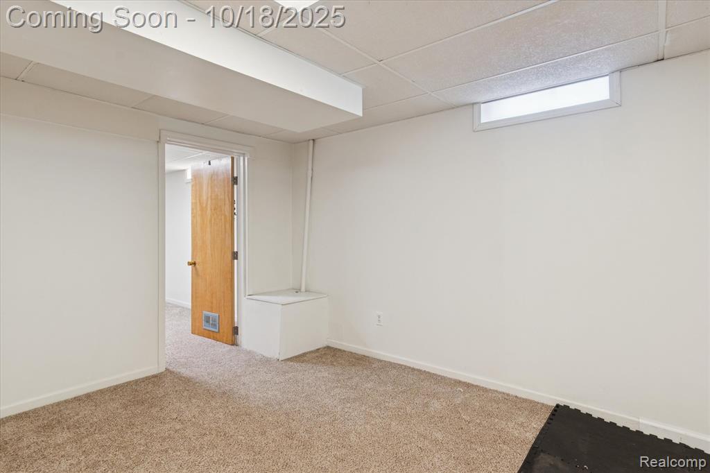 5696 Huntington Court, Ypsilanti, MI 48197 — Photo 37
