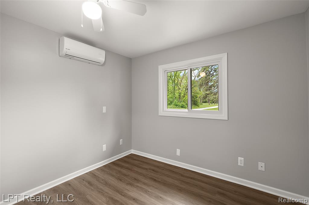 41400 Utica Road, Sterling Heights, MI 48313 — Photo 26
