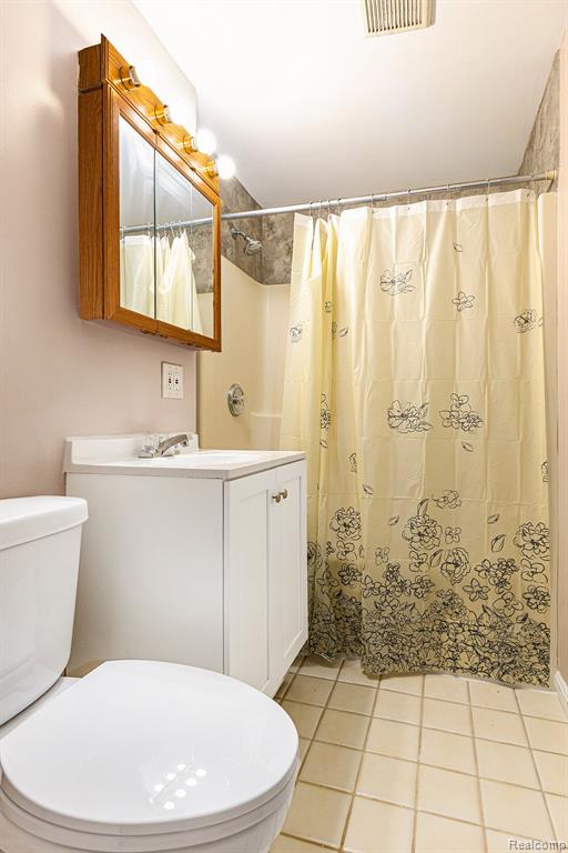 320 Barker Road, Whitmore Lake, MI 48189 — Photo 18