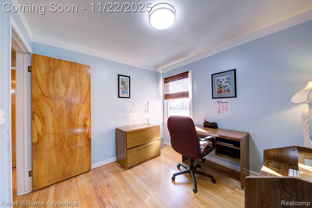 9338 Colorado Street, Livonia, MI 48150 — Photo 31