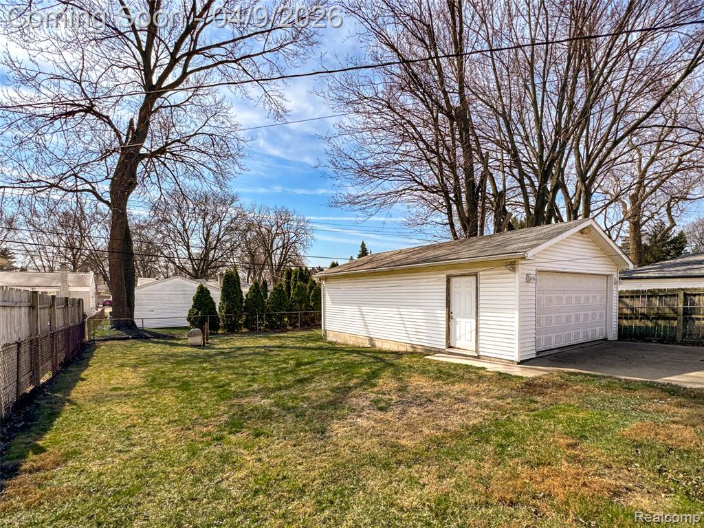906 Englewood Avenue, Royal Oak, MI 48073 — Photo 28