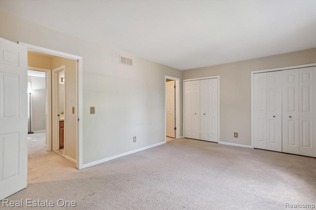 24762 Bashian Drive, Novi, MI — Photo 15