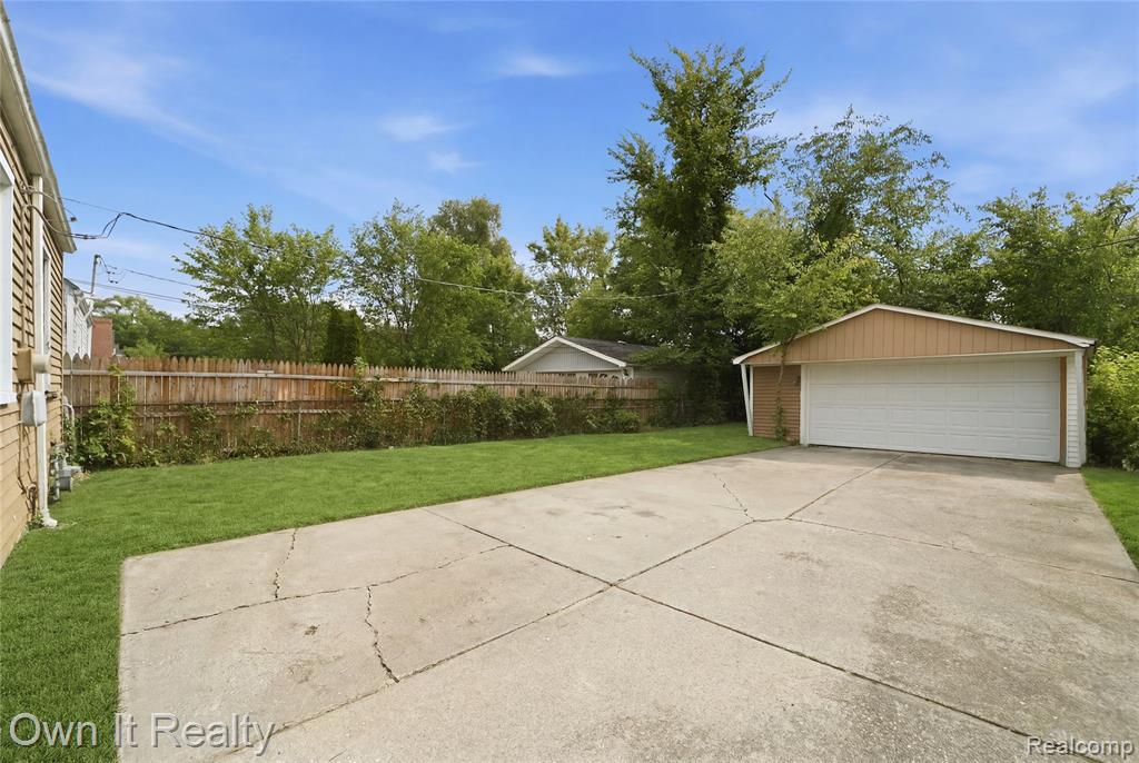 6454 Vaughan Street, Detroit, MI 48228 — Photo 26