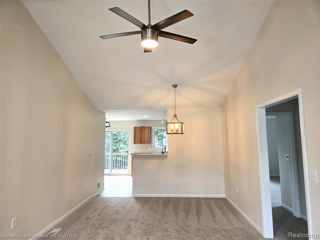 8 Hickory Court, Unit 8, Dearborn Heights, MI 48127 — Photo 23