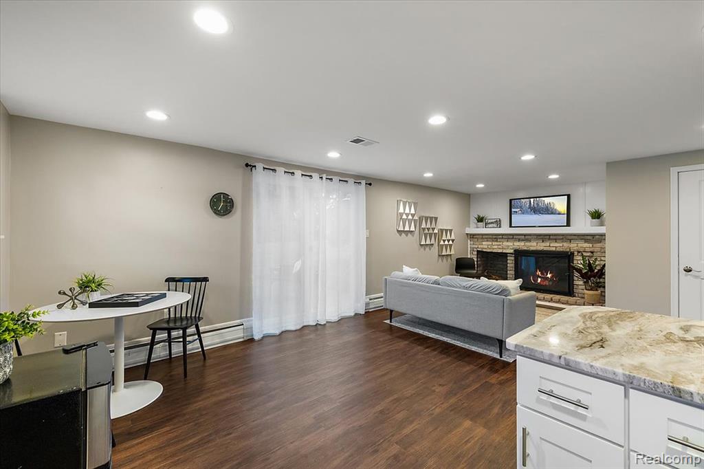4521 Coachmaker Drive, Bloomfield Hills, MI 48302 — Photo 23