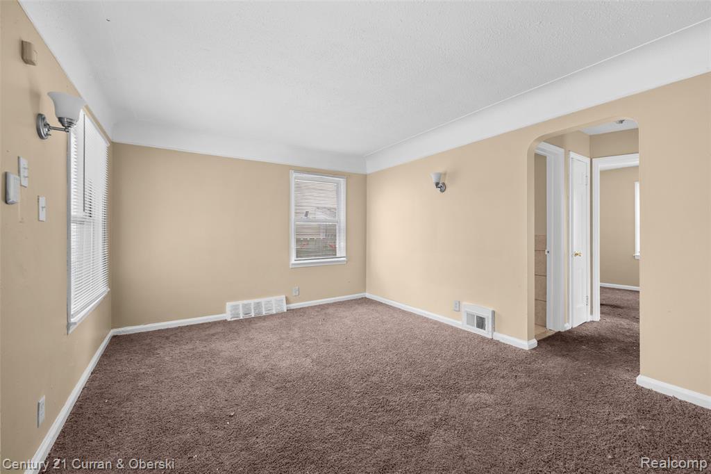 18220 Stout Street - Photo 5