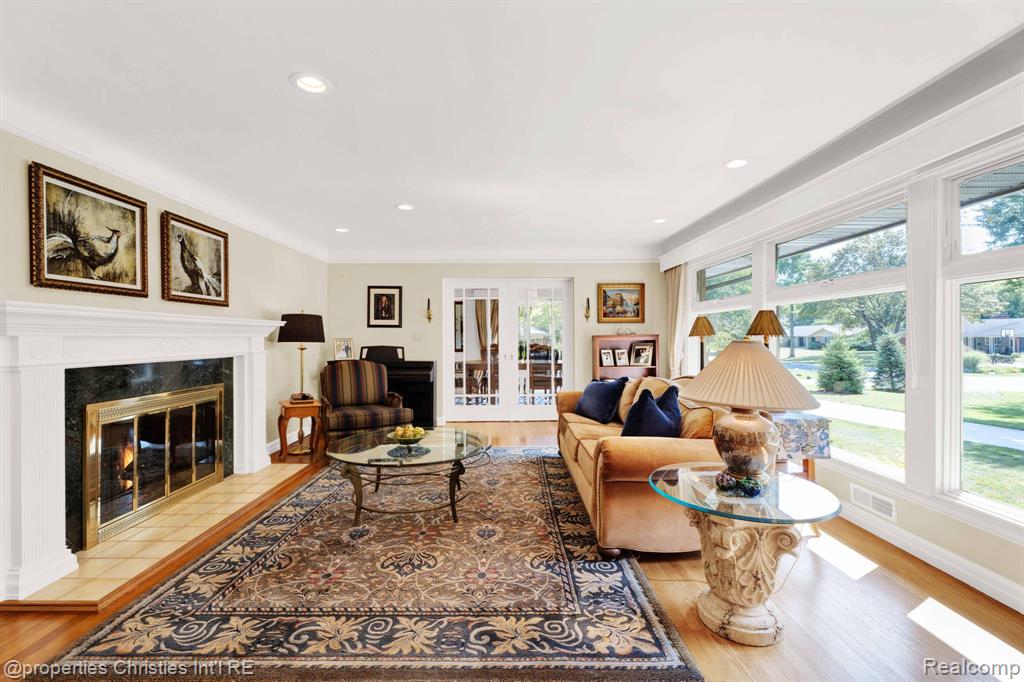 19418 Warwick Street, Beverly Hills, MI 48025 — Photo 7