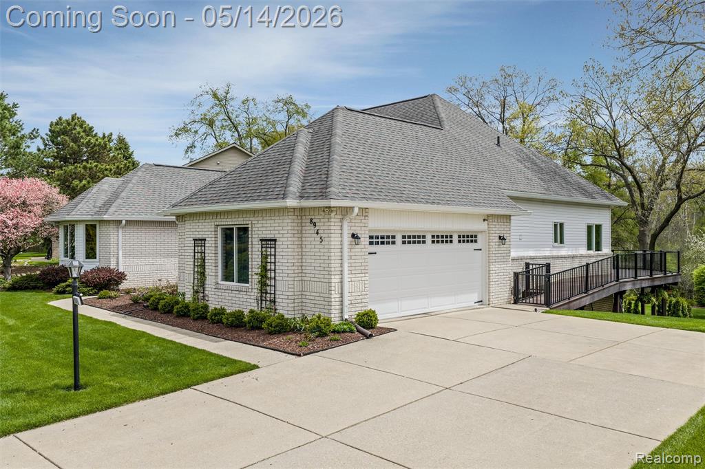8945 Huron Bluffs Drive, White Lake, MI — Photo 35