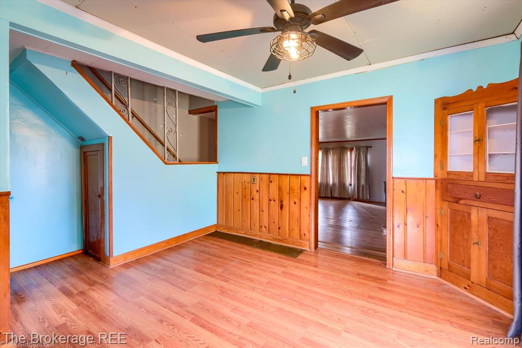 6449 Lapeer Road, Burton, MI 48509 — Photo 13