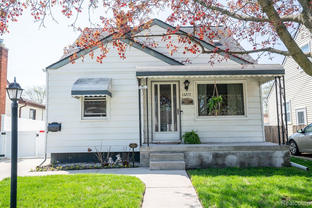 13273 Cunningham Street, Southgate, MI 48195 — front exterior