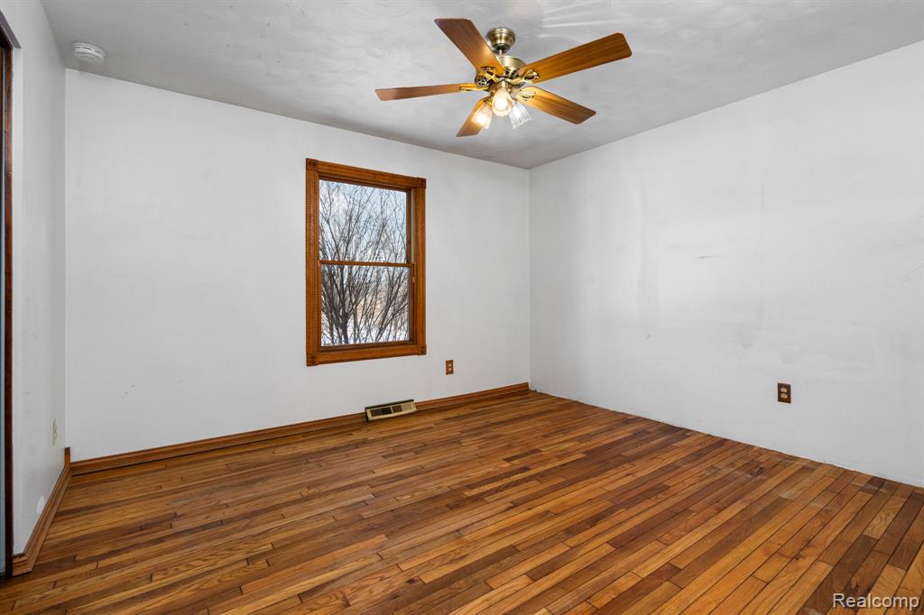 468 N Truhn Road, Fowlerville, MI 48836 — Photo 13
