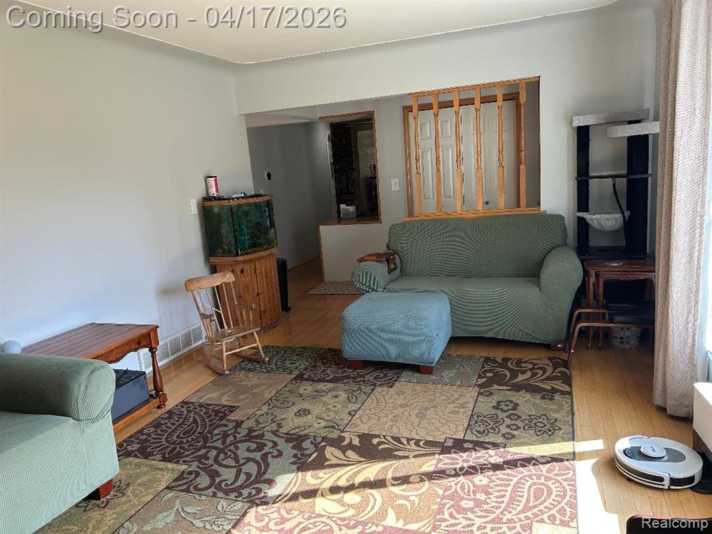5134 Saint Richard Drive, Utica, MI 48316 — Photo 3