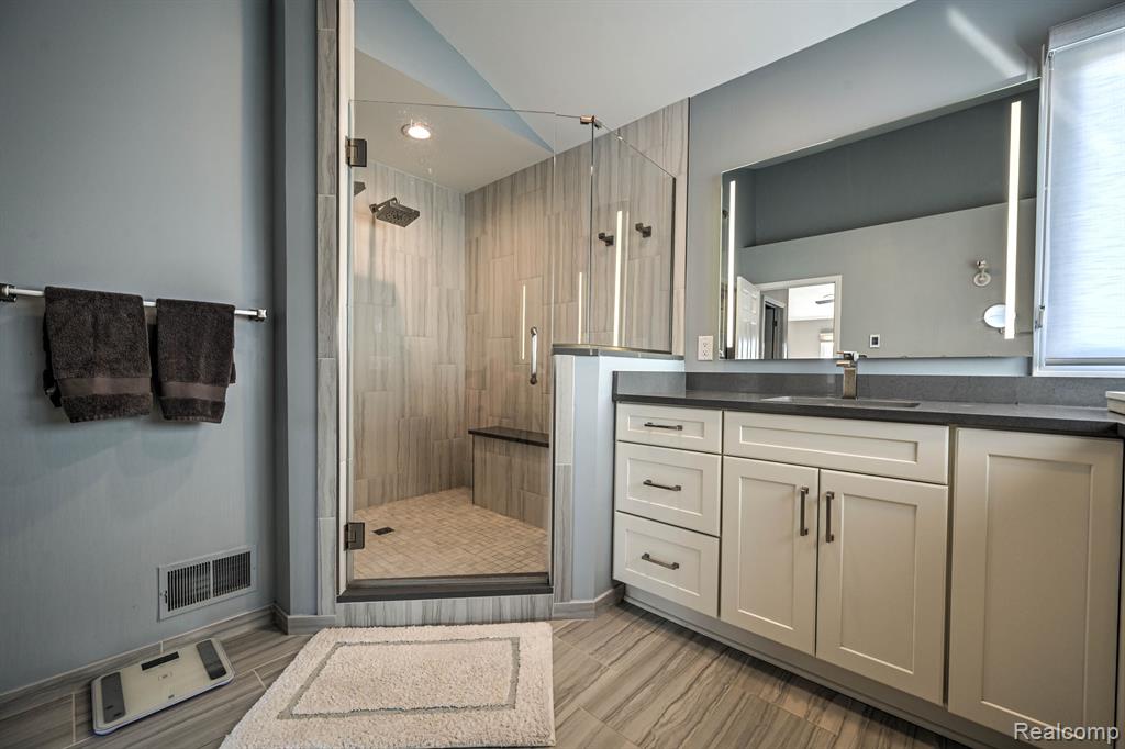 40832 KINGSLEY Lane, Novi, MI 48377 — Photo 23