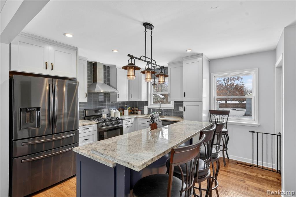 743 Dunreath Street, Walled Lake, MI 48390 — Photo 11