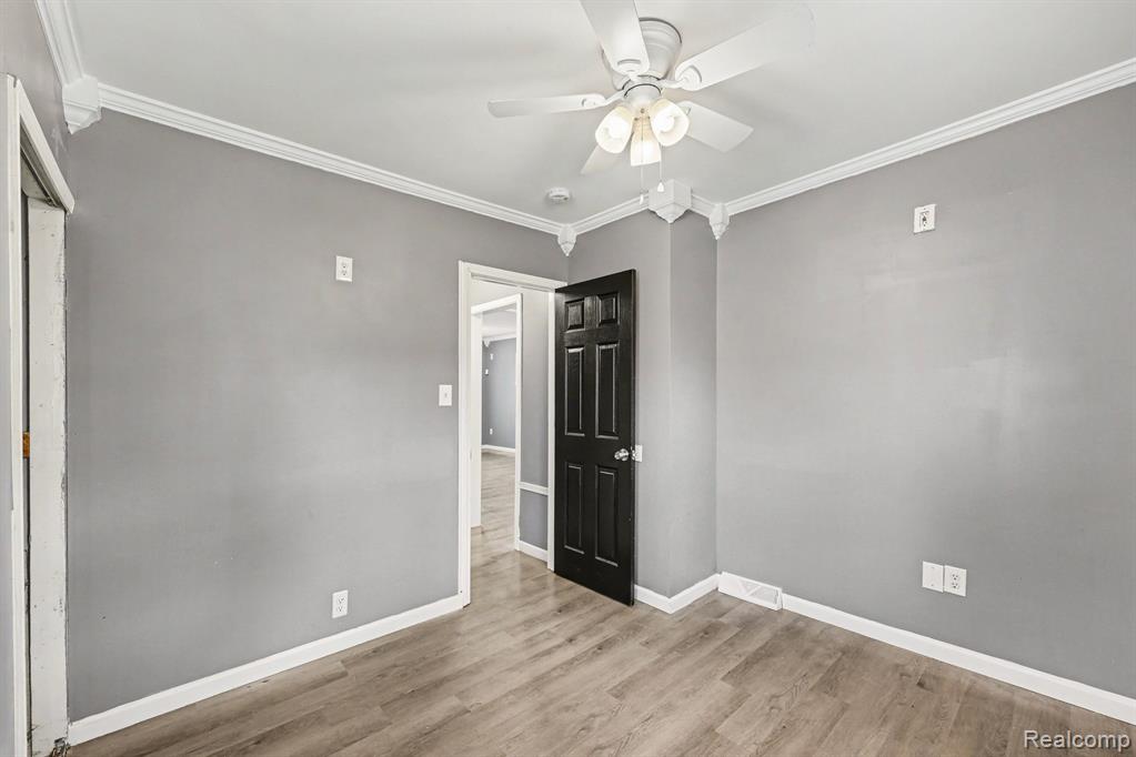 925 Kenilworth Avenue, Pontiac, MI 48340 — Photo 16