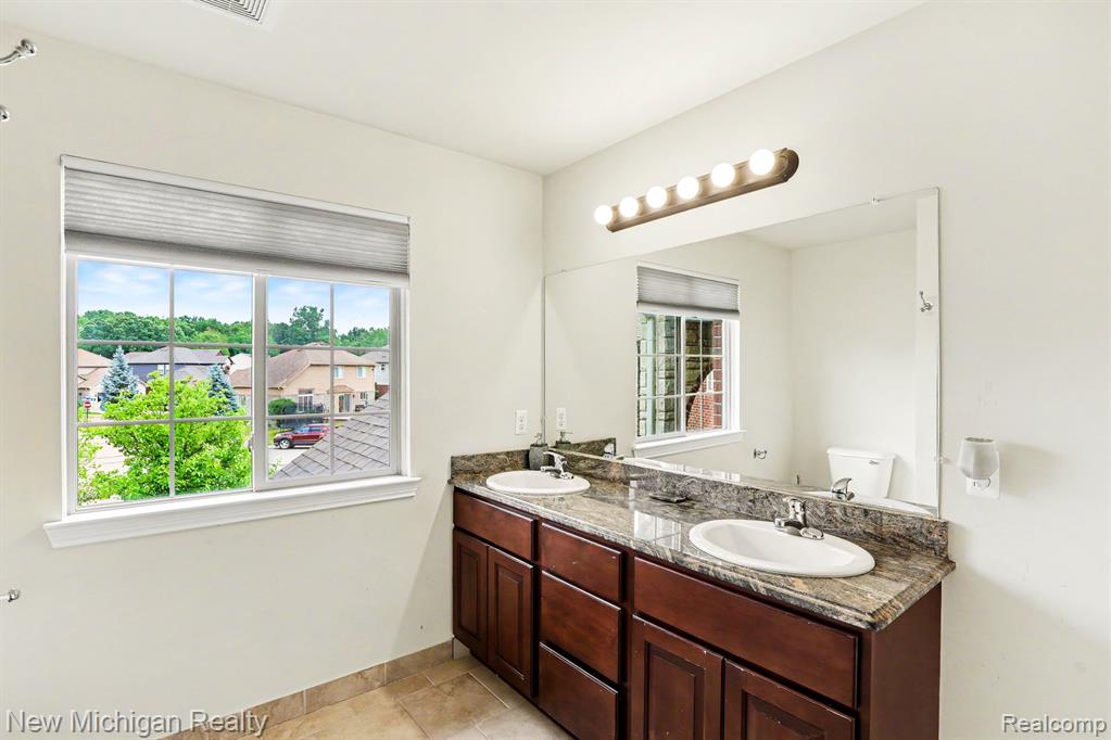 46161 S Manitou Court, Utica, MI 48317 — Photo 20