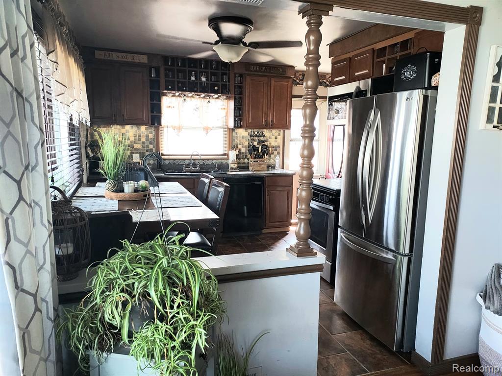 5667 LATHERS Street, Garden City, MI — Photo 2