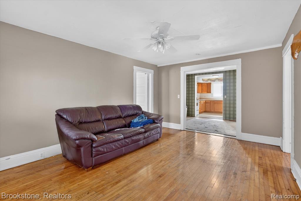 120 S Miami Street, St. Charles, MI 48655 — Photo 16