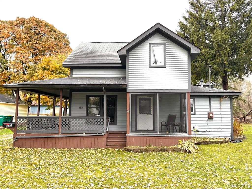 617 N LINCOLN Street, Durand, MI 48429 — Photo 2