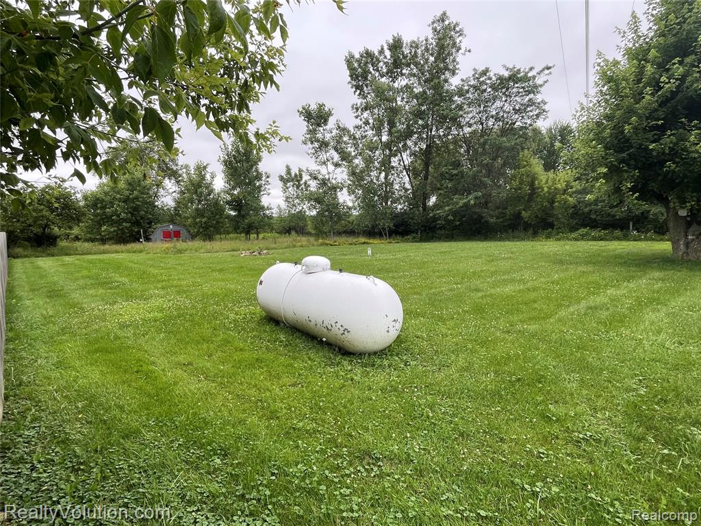 4025 Barth Drive, Mussey, MI 48014 — Photo 17