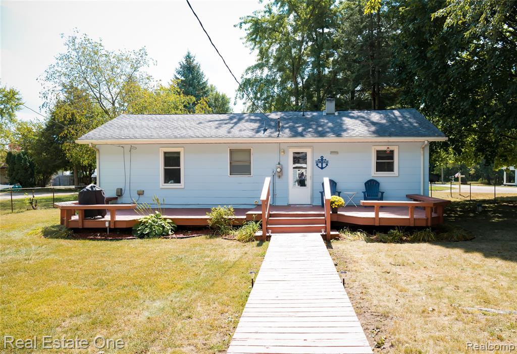 88 Longfellow Road, Whitmore Lake, MI 48189 — Photo 15