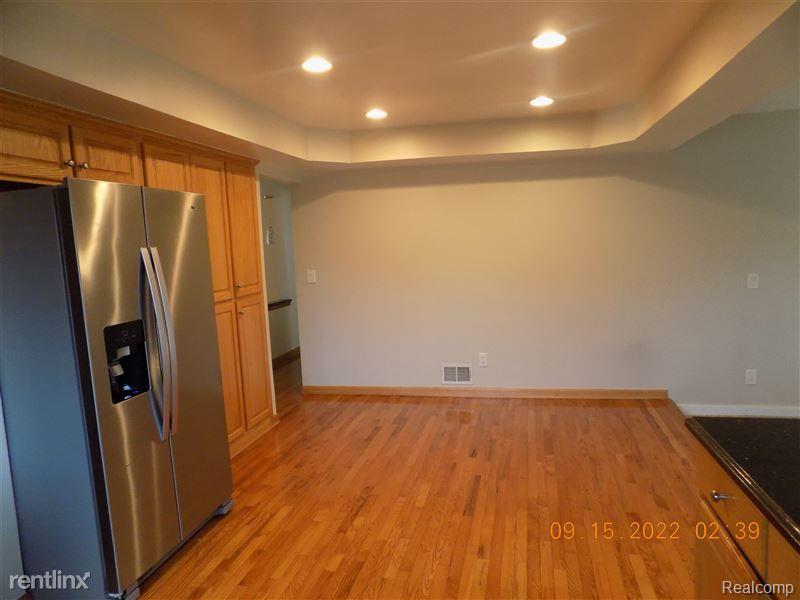 41223 SESAME Drive, Sterling Heights, MI 48314 — Photo 12