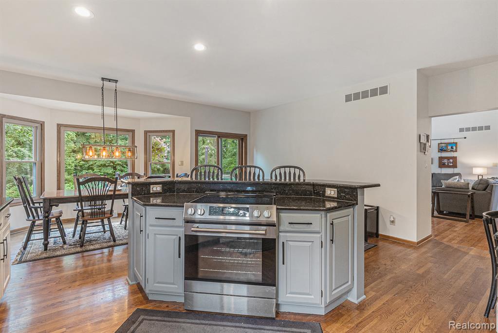 5895 Meadows Drive, Clarkston, MI 48348 — Photo 20