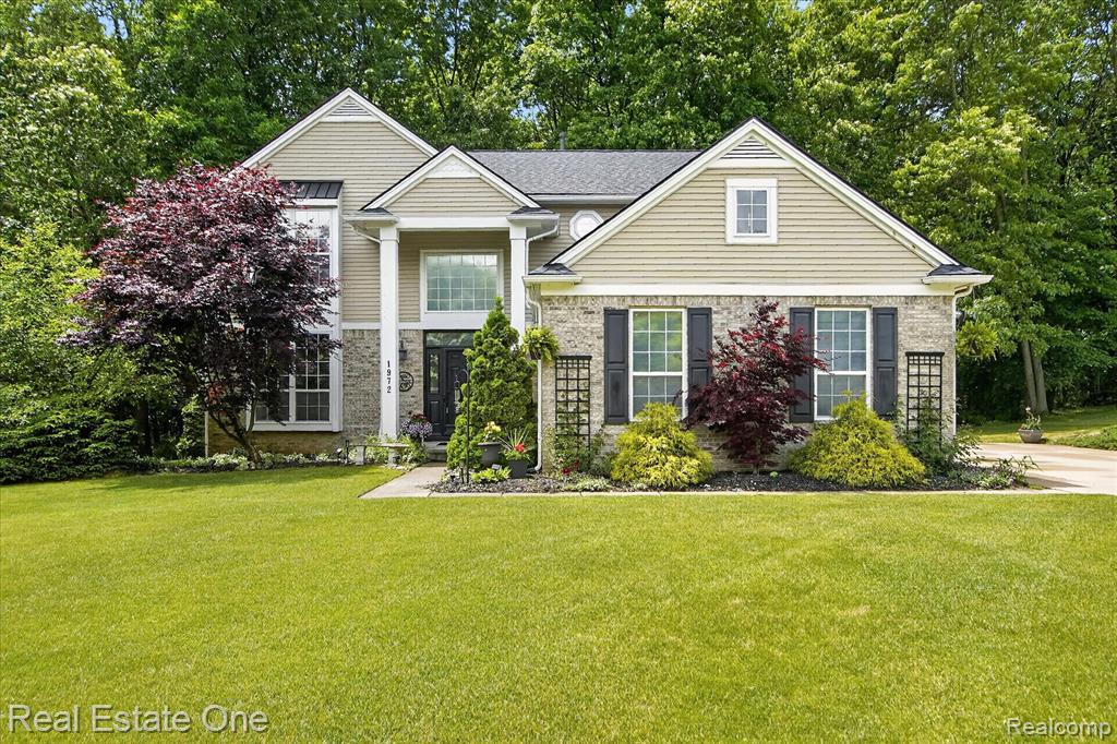 1972 Woodridge Court, Highland, MI — Photo 3