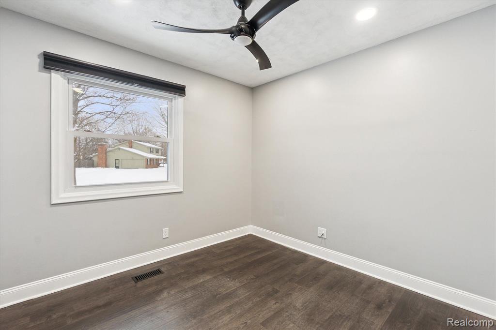 5289 N GEORGETOWN Road, Grand Blanc, MI 48439 — Photo 20