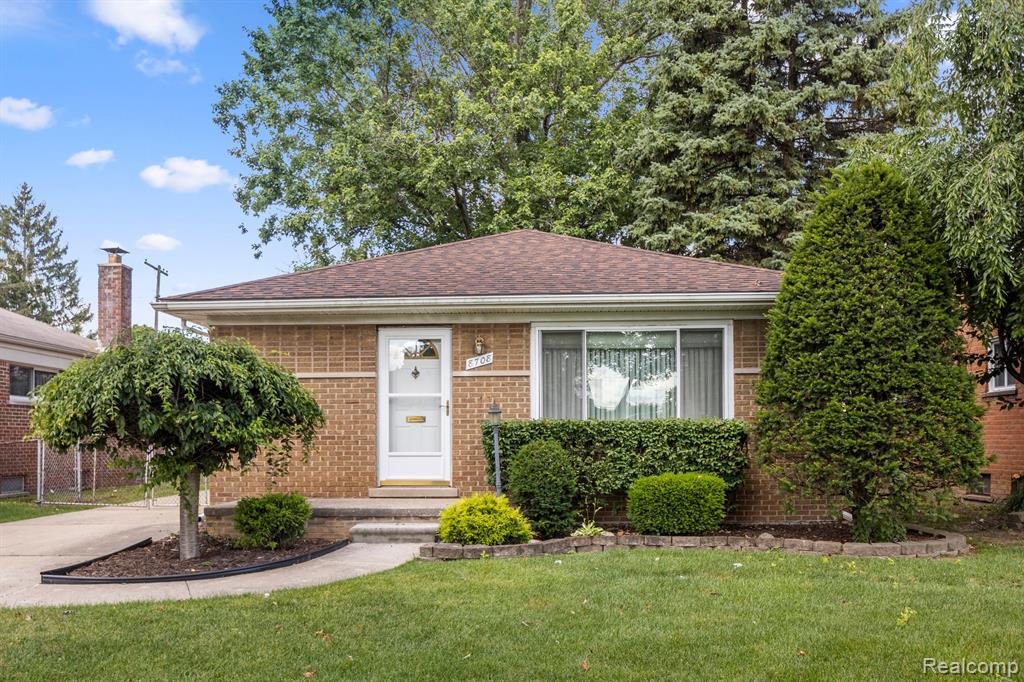 8708 HURON Street, Taylor, MI 48180 — Photo 2