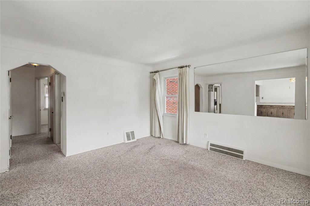 8103 Virgil Street, Dearborn Heights, MI 48127 — Photo 7