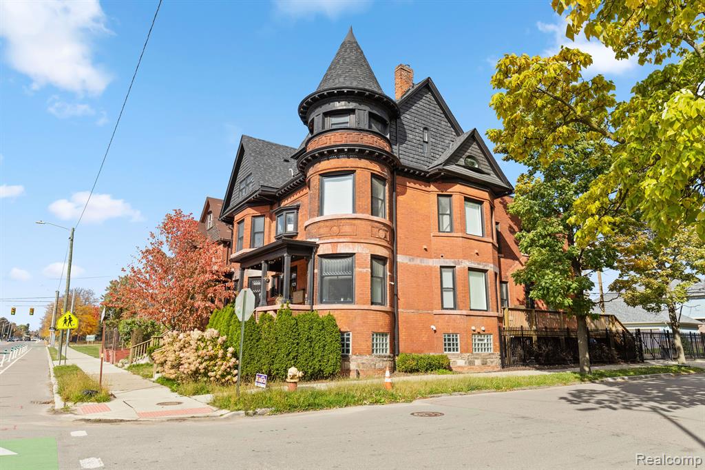1751 W Warren Avenue, Detroit, MI 48208 — Photo 11