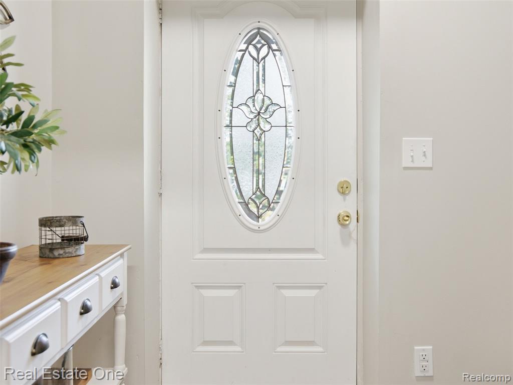 4011 Lotus Drive, Waterford, MI 48329 — Photo 58
