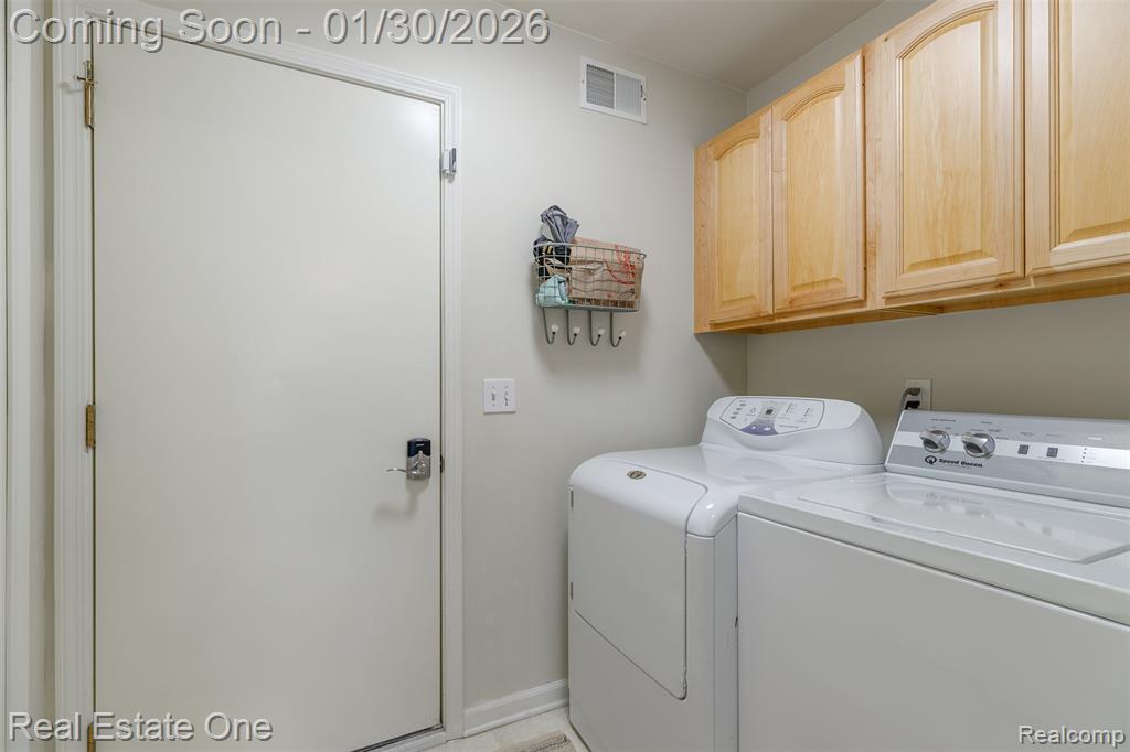 5481 Greenway Drive, 79, Trenton, MI 48183 — Photo 25