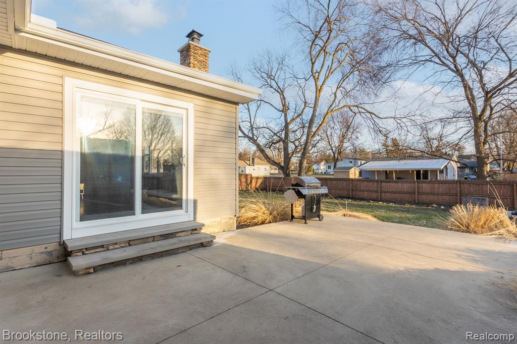 406 5TH Street, Fenton, MI 48430 — Photo 35