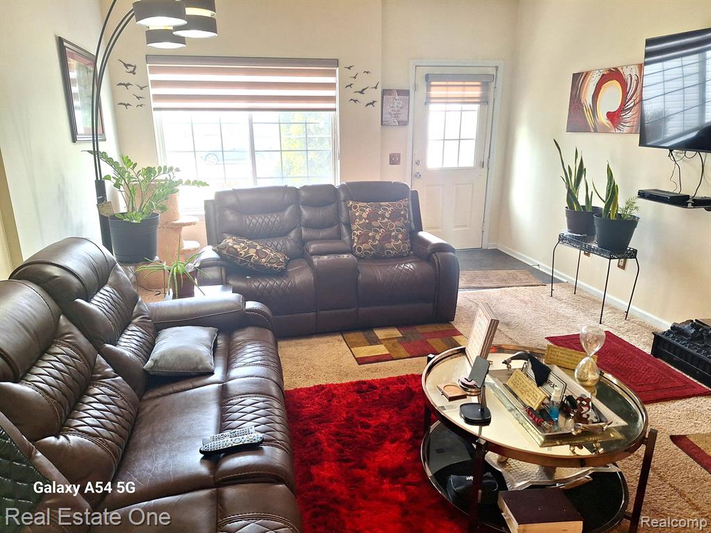 26707 ASHTON Drive, Woodhaven, MI 48183 — Photo 7