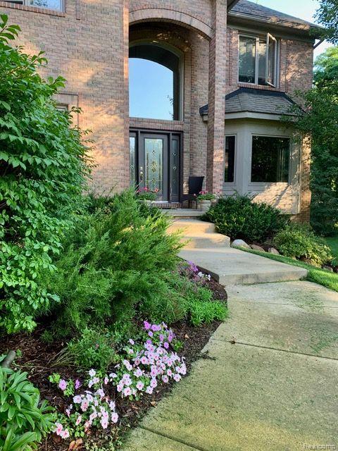 7643 MISTWOOD Drive, White Lake, MI 48383 — Photo 9