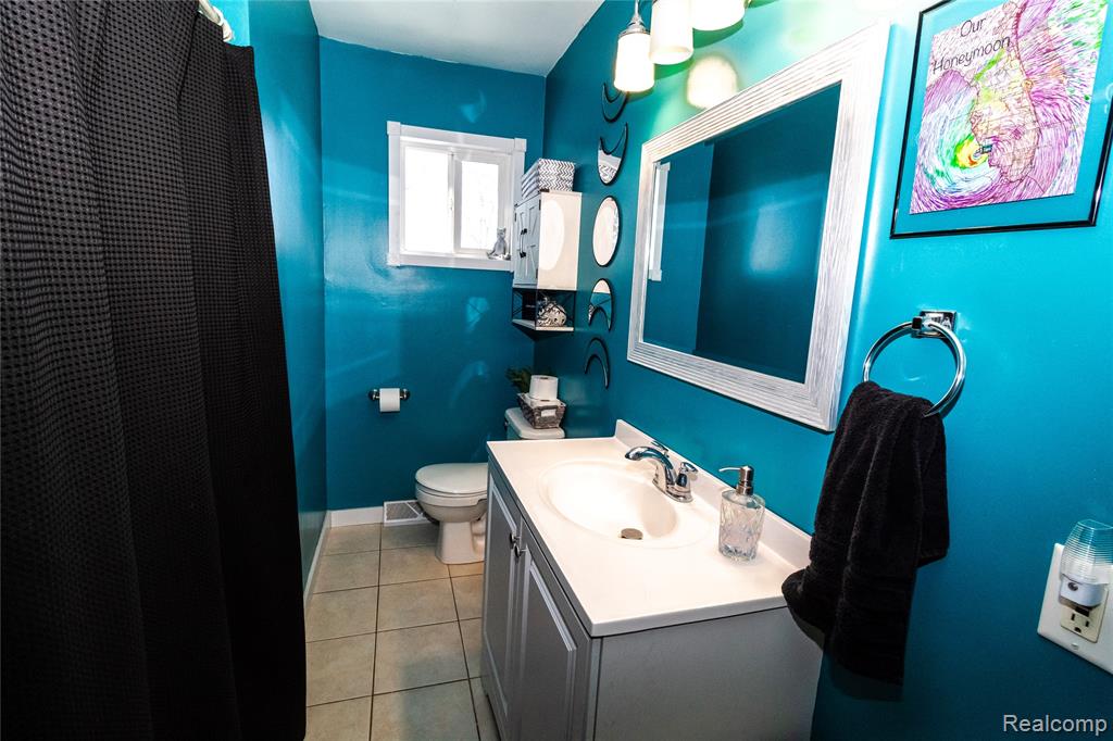 8353 Gale Road, Otisville, MI 48463 — Photo 9