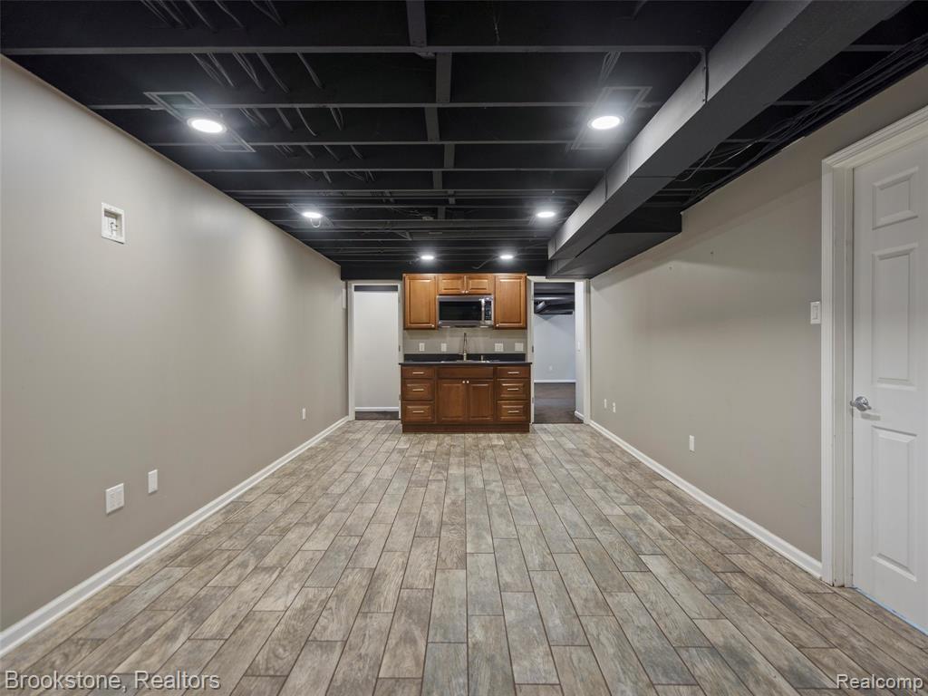 4820 Valley Vista Lane, Troy, MI 48098 — Photo 37