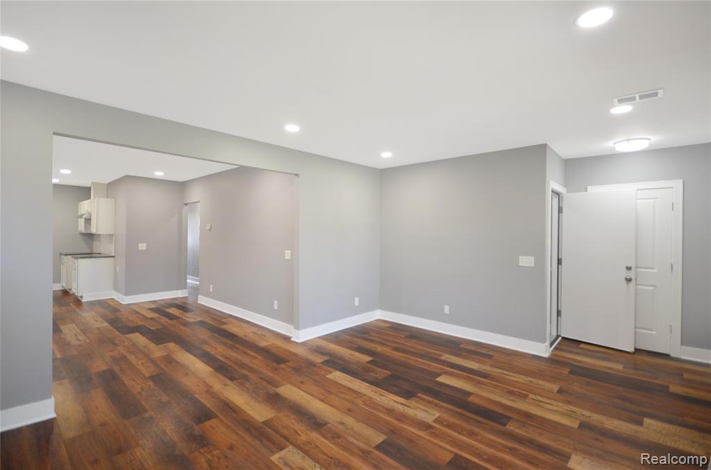 2253 Gladstone Street, Detroit, MI 48206 — Photo 24