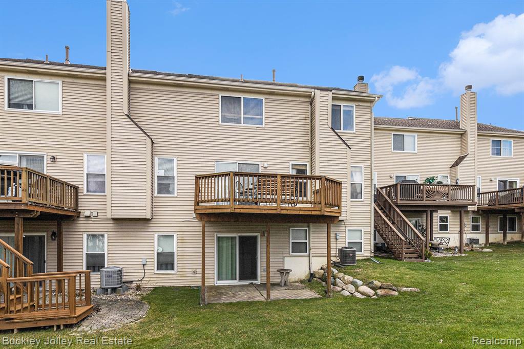 4419 WILLOW VIEW Court, Howell, MI 48843 — Photo 29